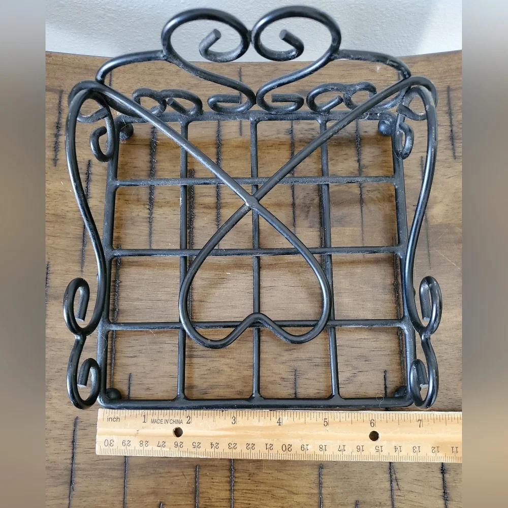 Wrought Iron Picnic Napkin Holder Patio Mail Office Desk Organizer Holder